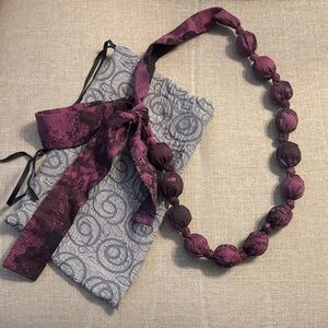 Grizas Silk beaded necklace - Merlot